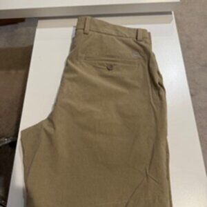 Vineyard Vines Mens Khaki Performance Shorts